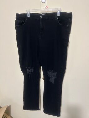 True Craft Women's High-Rise Black Distressed Jeans